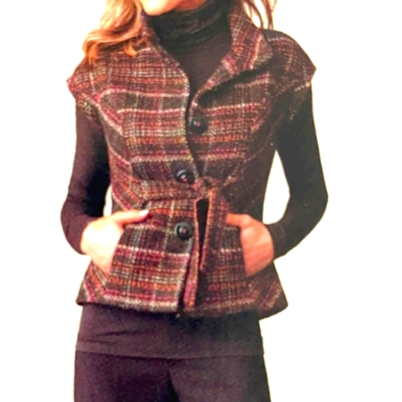 CAbi Wool Blend Plaid Vest Size Medium - Picture 7 of 9